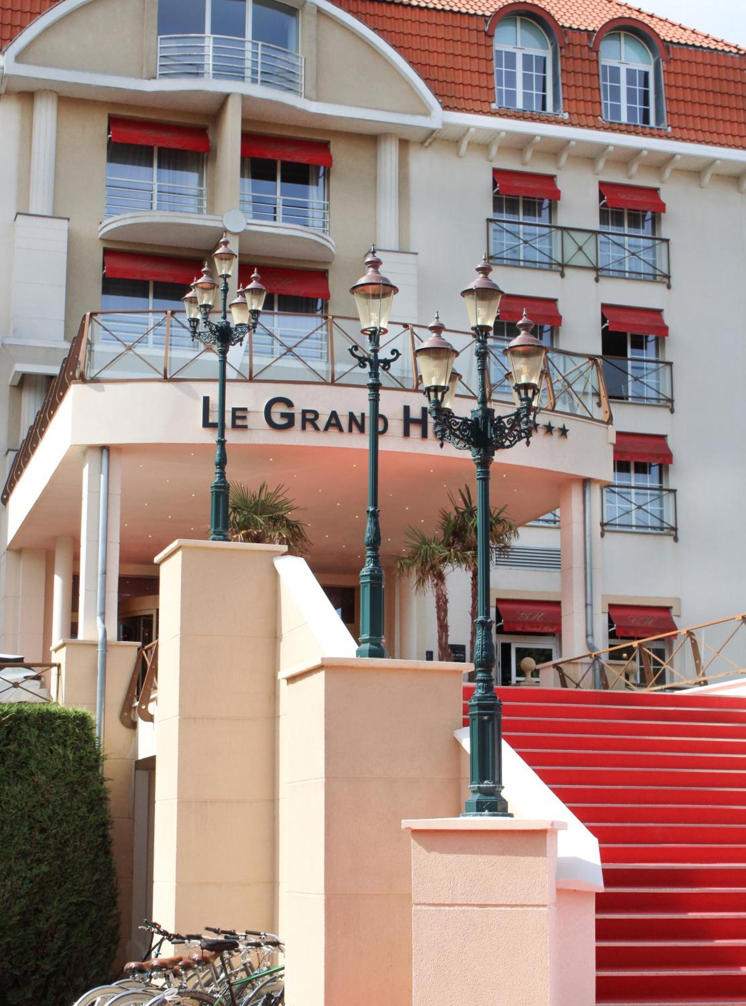 Le Grand Hotel Le Touquet-Paris-Plage Exterior photo